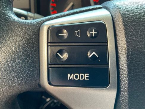 Used 2013 Toyota 4Runner SR5 w/ Convenience Pkg AWD/4WD image 12