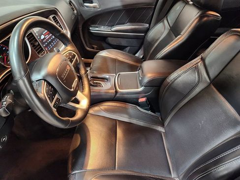 Used 2018 Dodge Charger GT image 31