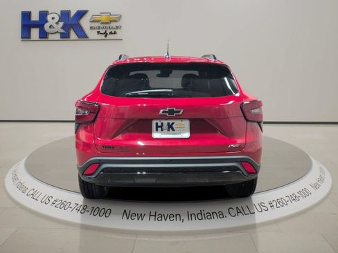 New 2026 Chevrolet Trax RS w/ Driver Confidence Package FWD image 5