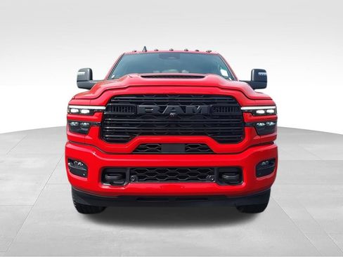 New 2026 RAM 2500 Laramie AWD/4WD image 3