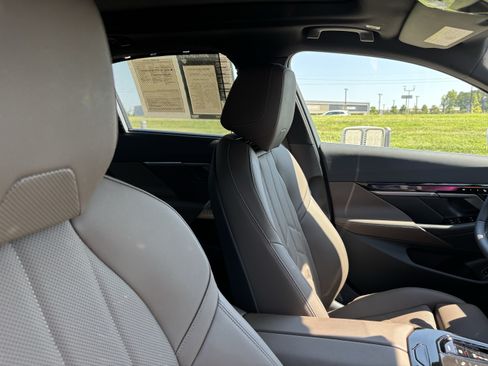 Certified 2026 BMW 540i xDrive AWD/4WD image 35