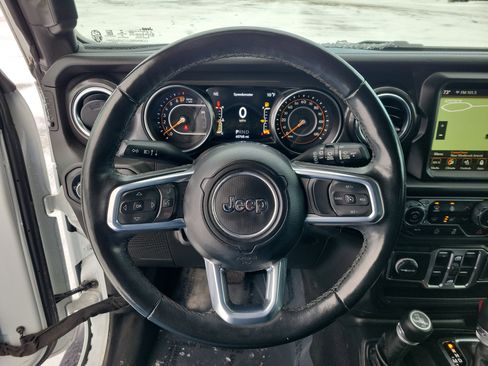 Used 2022 Jeep Wrangler Unlimited Sahara image 21