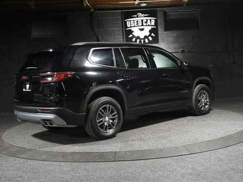 Used 2025 GMC Acadia Elevation image 6