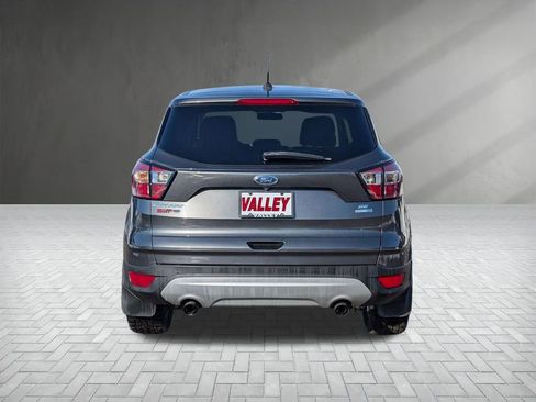 Used 2017 Ford Escape SE image 7