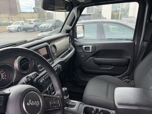 Used 2020 Jeep Wrangler Unlimited Sport S image 8