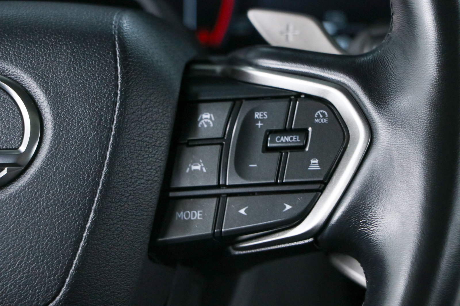 Used 2025 Lexus GX 550 w/ Accessory Package (2T) AWD/4WD image 15
