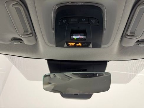 Used 2024 Toyota Corolla Cross XLE image 27