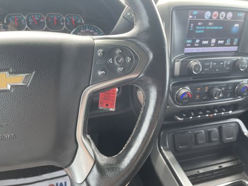 Used 2018 Chevrolet Silverado 2500 LTZ w/ Vortec Plus Package AWD/4WD image 19