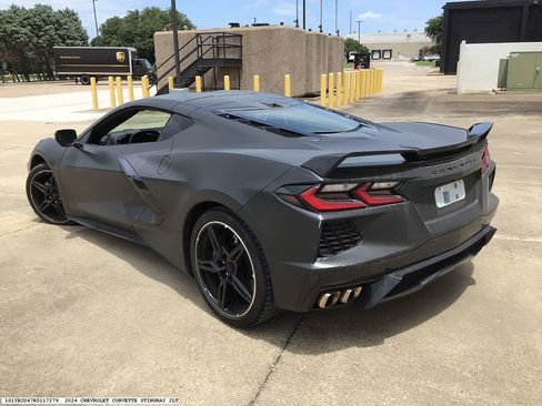 Used 2024 Chevrolet Corvette Stingray Preferred Cpe w/ Z51 Performance Package RWD image 6