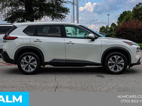 Used 2023 Nissan Rogue SV FWD image 10