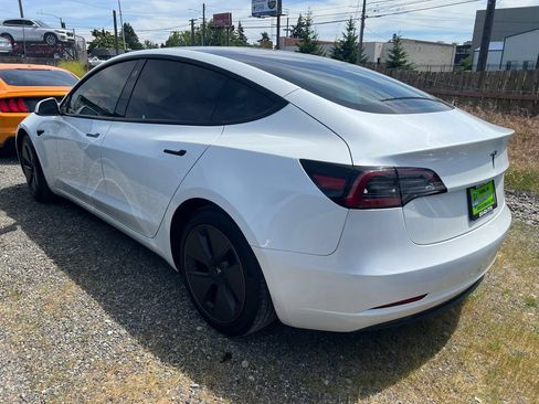 Used 2023 Tesla Model 3 Standard Range RWD image 2