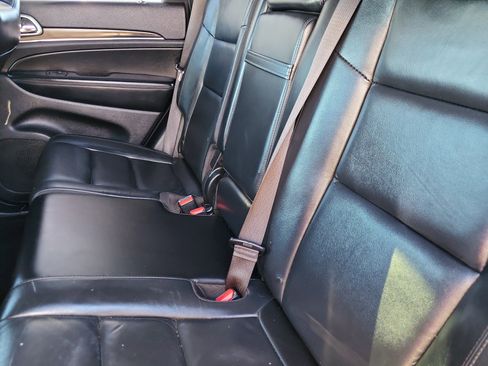 Used 2019 Jeep Grand Cherokee Limited image 8