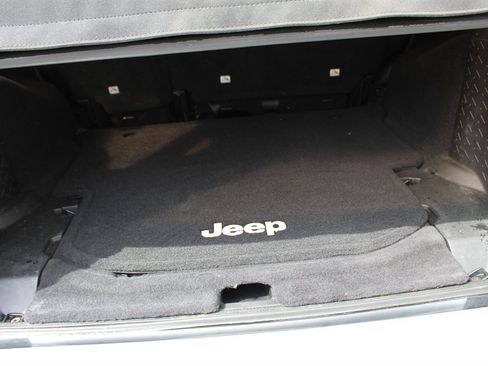 Used 2015 Jeep Wrangler Unlimited Sahara w/ Max Tow Package image 15