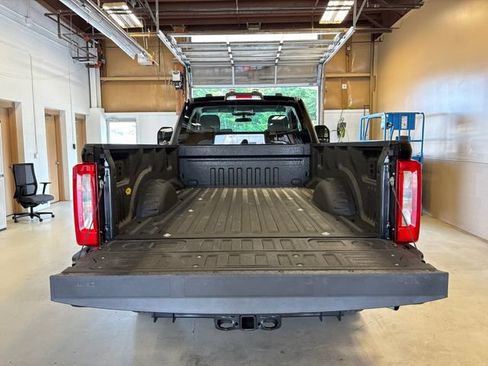 Used 2024 Ford F250 XL w/ FX4 Off-Road Package AWD/4WD image 23