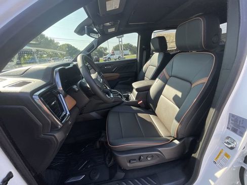 New 2026 GMC Canyon AT4 w/ Technology Plus Package image 15