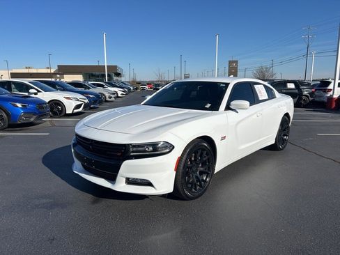 Used 2018 Dodge Charger R/T w/ Plus Group image 1
