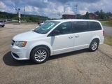 Used 2018 Dodge Grand Caravan SE image 2