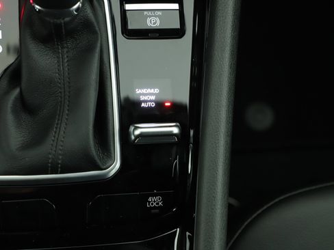 New 2026 Jeep Compass Latitude image 19