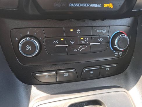 Used 2022 Ford Transit Connect XLT FWD image 15