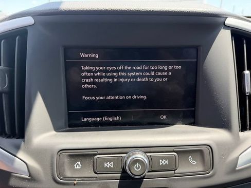 Used 2023 GMC Terrain SLE w/ Driver Convenience Package FWD image 13
