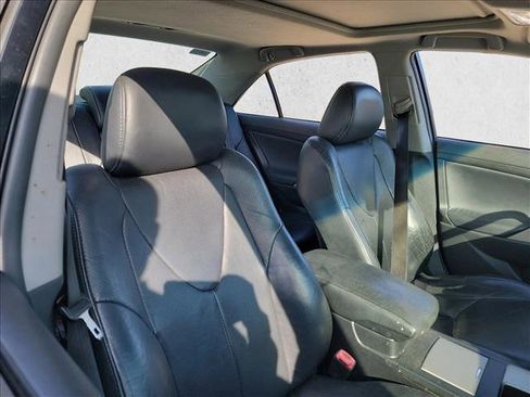 Used 2010 Toyota Camry SE image 15