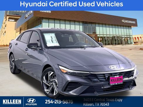 Used 2025 Hyundai Elantra Sport image 1