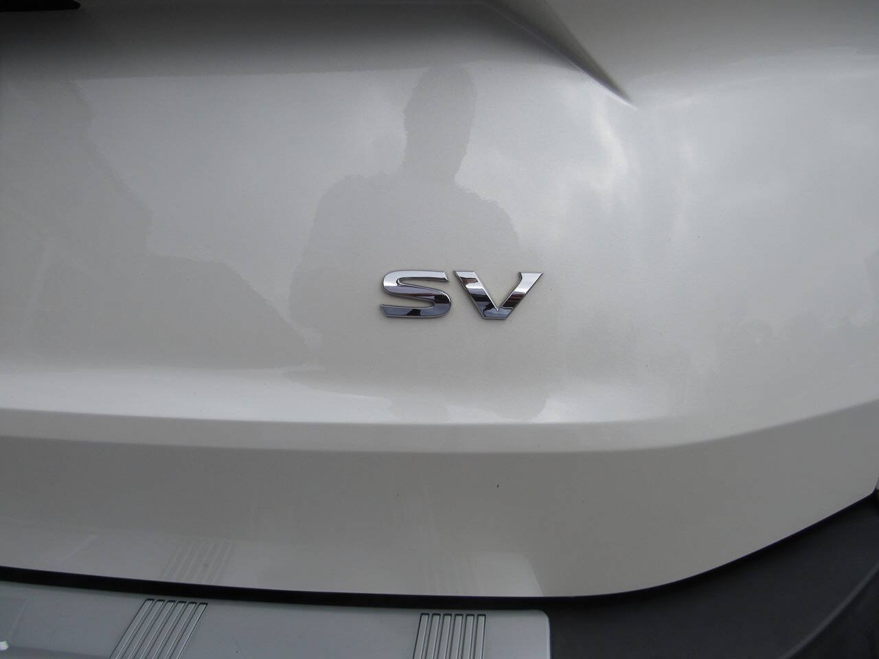 Used 2021 Nissan Rogue SV FWD image 17