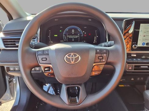 Used 2025 Toyota Camry XSE image 12