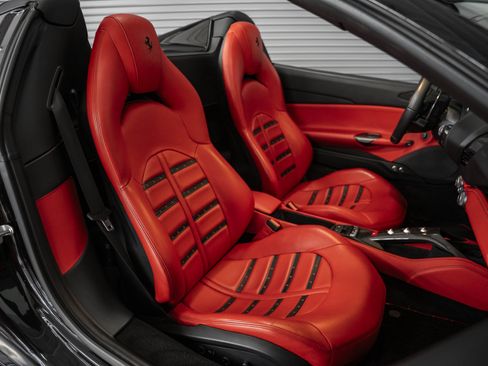 Used 2016 Ferrari 488 Spider RWD image 30