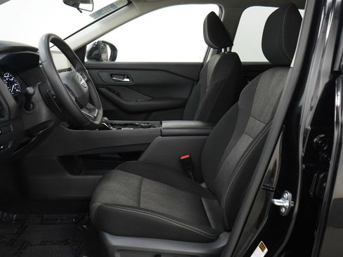 Used 2025 Nissan Rogue SV image 24