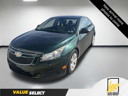 Used 2014 Chevrolet Cruze LS FWD image 1