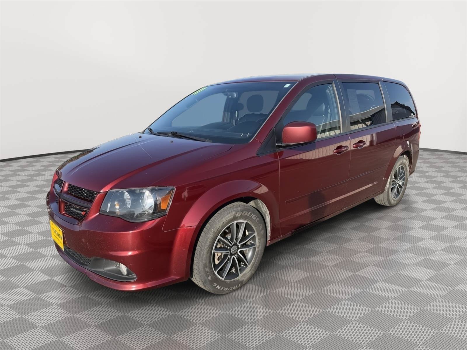 Used 2017 Dodge Grand Caravan GT FWD image 2