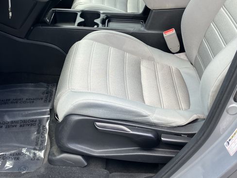 Used 2020 Honda CR-V LX image 17