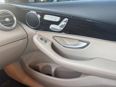 Certified 2022 Mercedes-Benz GLC 300 image 18