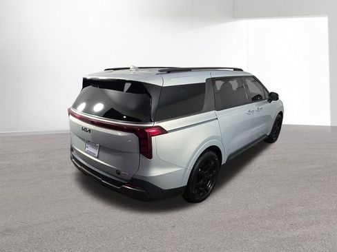 Used 2025 Kia Carnival SX w/ SX Dark Edition Package image 42