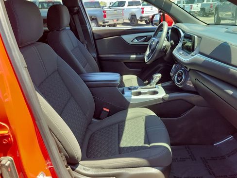 Used 2021 Chevrolet Blazer LT FWD image 26