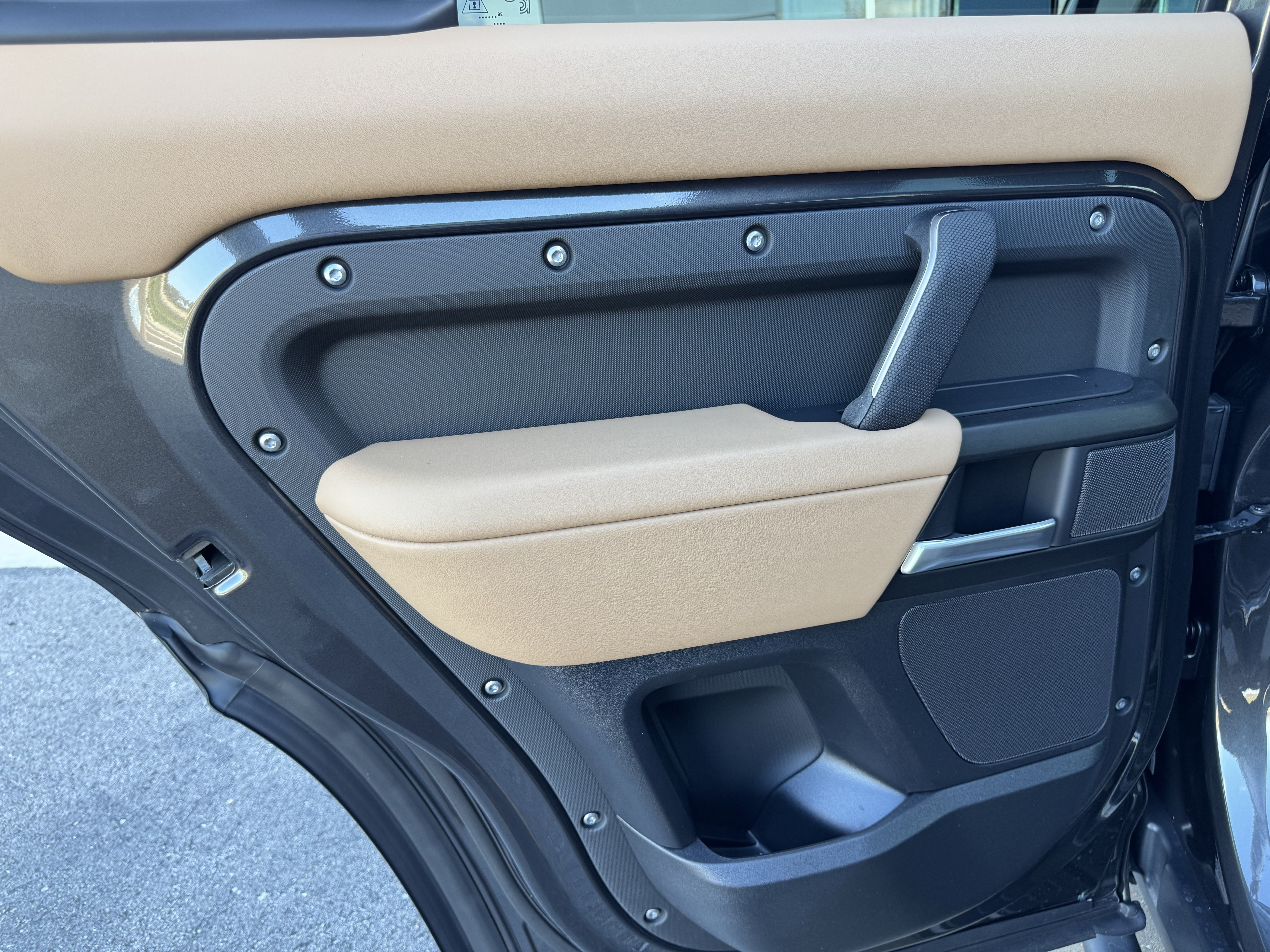 New 2026 Land Rover Defender 130 V8 AWD/4WD image 31