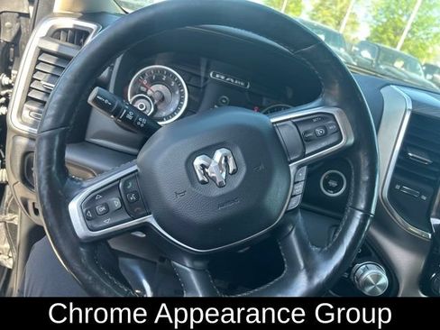 Used 2019 RAM 1500 Laramie AWD/4WD image 7