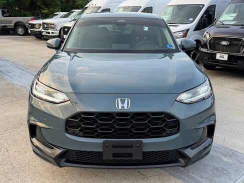 Used 2025 Honda HR-V EX-L image 2