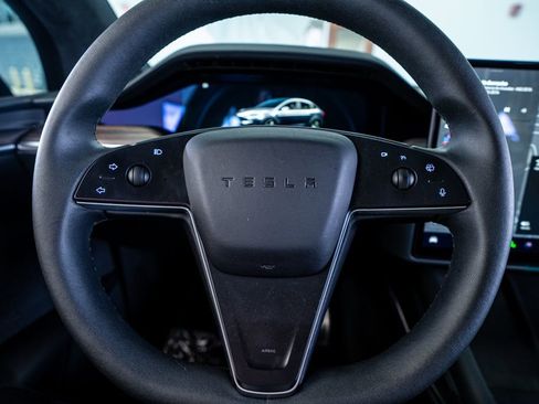 Used 2024 Tesla Model X image 38