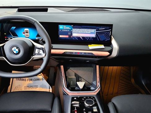 Used 2025 BMW X3 xDrive30i w/ Premium Package image 34