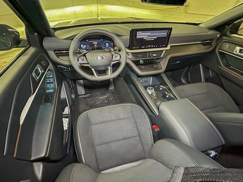 New 2026 Ford Explorer Tremor w/ Tremor Convenience Package AWD/4WD image 9