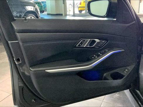 Used 2020 BMW M340i RWD image 10