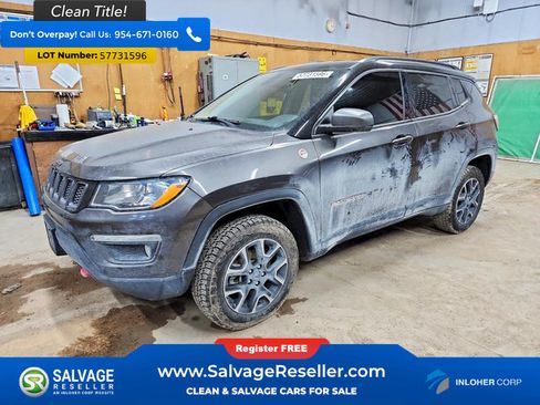 Used 2019 Jeep Compass Trailhawk w/ Cold Weather Group AWD/4WD image 1