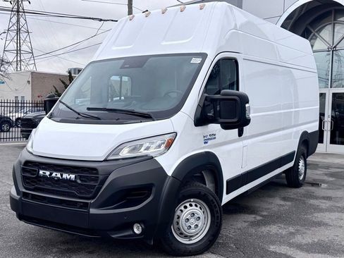 Used 2024 RAM ProMaster 3500 FWD image 3