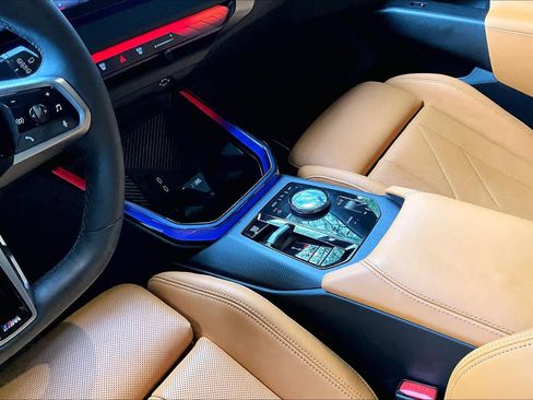 Used 2025 BMW X3 xDrive30i w/ M Sport Package image 16