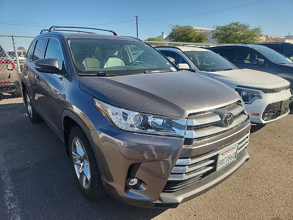 Used 2019 Toyota Highlander Limited AWD/4WD image 1