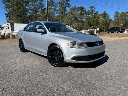 Used 2014 Volkswagen Jetta SE image 8