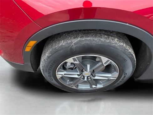 Used 2025 Chevrolet Blazer LT w/ Driver Confidence Package image 22