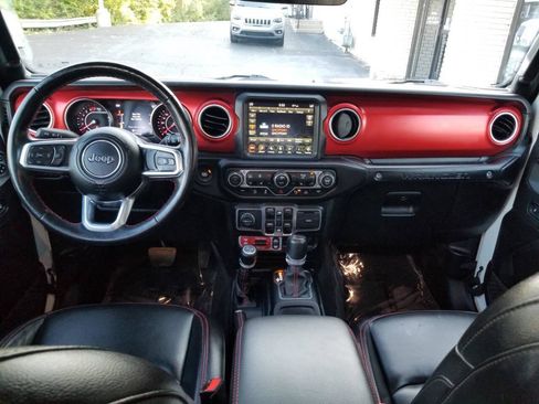 Used 2021 Jeep Wrangler Unlimited Rubicon w/ Dual Top Group AWD/4WD image 23